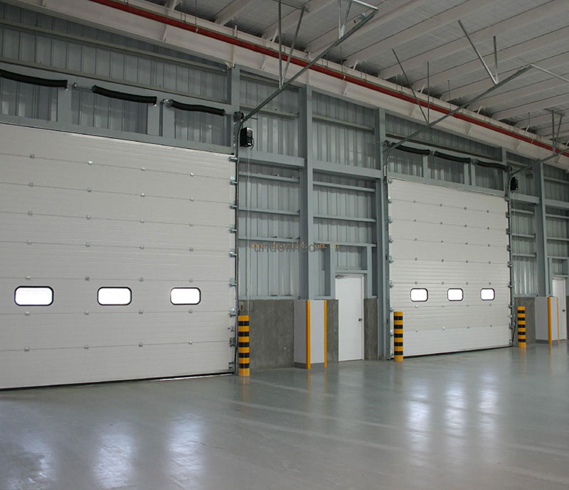 工業(yè)滑升門(mén)